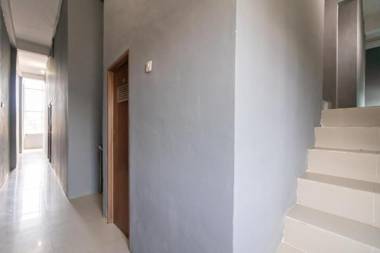 RedDoorz near Palembang Trade Center 4