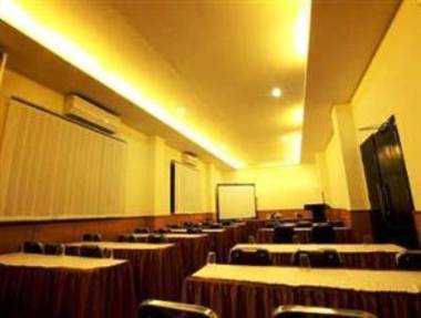 Bunda Hotel Padang - Halal Hotel