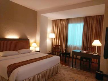 Rocky Plaza Hotel Padang