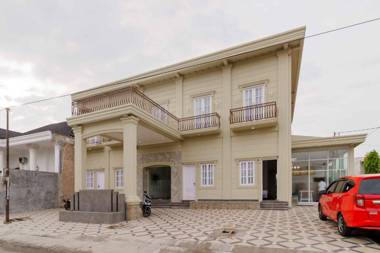 RedDoorz Plus Syariah @ Jalan Dr Sutomo Padang