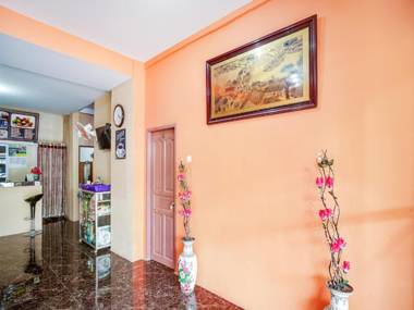 OYO 90024 Botania Homestay & Cafe