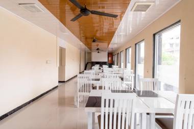 Urbanview Hotel Syariah Residence Medan