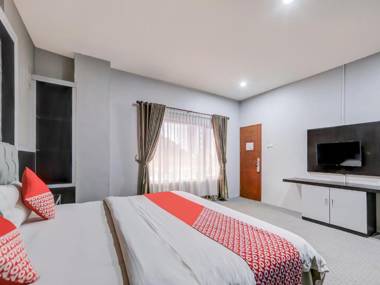 Collection O 90050 Raz Hotel And Convention Syariah