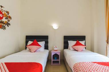 OYO 90741 Grand Shaqilla