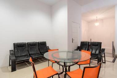 OYO 397 Daily Guest House