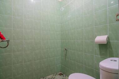 RedDoorz near Politeknik Negeri Medan