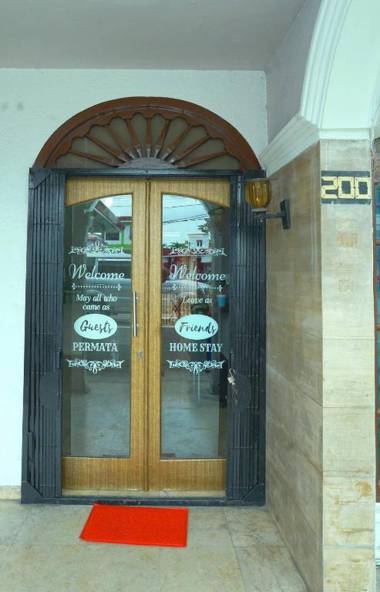 RedDoorz near Millennium ICT Center Medan