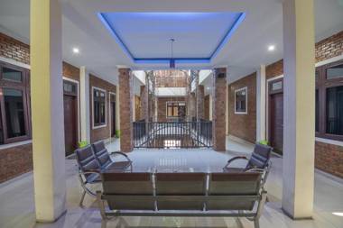 RedDoorz Plus near Cambridge City Square 2