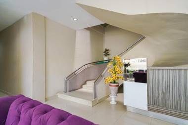 Urbanview Hotel Bumi Malaya