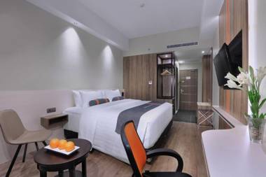 Harper Wahid Hasyim Medan by ASTON