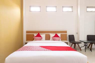 OYO 1400 Barat Residence Syariah