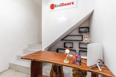 RedDoorz Plus @ Mitrotel Medan