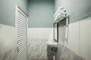 OYO 990 Stadion Residence Syariah