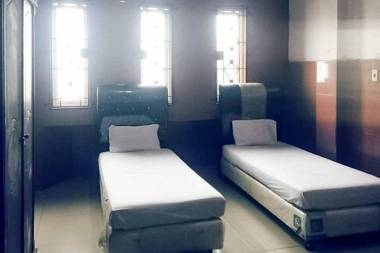 Edbert Guesthouse near Lotte Grosir Medan RedPartner