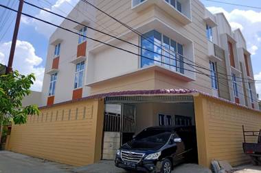 OYO 3316 Adam Malik Guesthouse 