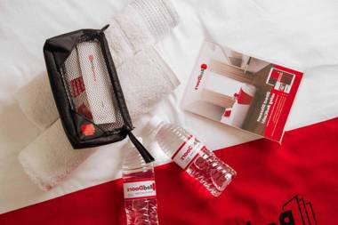 RedDoorz near RS USU Medan 3