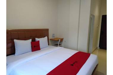 RedDoorz Plus @ Setiabudi Medan 5