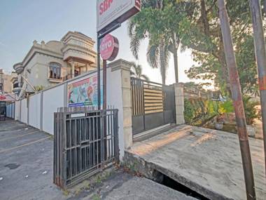 OYO 90359 Sbh Residence