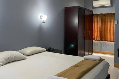 RedDoorz Plus @ Jalan Iskandar Muda Medan