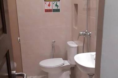 RedDoorz @ Jalan Wahidin Medan