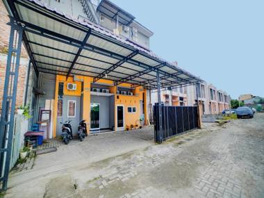 OYO 90683 Teratai Homestay