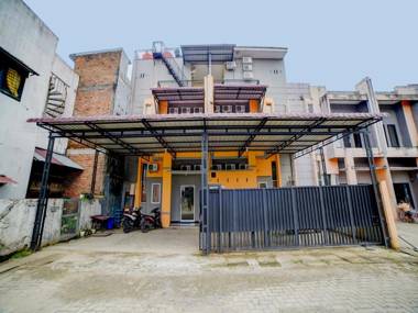 OYO 90683 Teratai Homestay