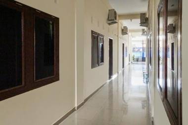 OYO 90785 Mutiara Guest House