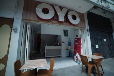 OYO 90830 Multatuli Guest House