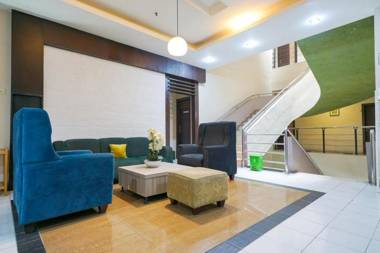 Urbanview Hotel Bumi Malaya