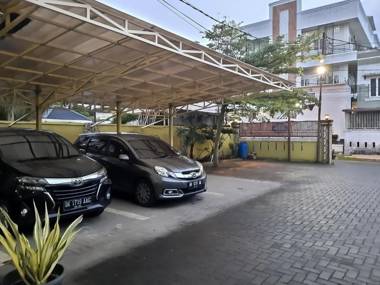 RedDoorz near RS Setiabudi Medan