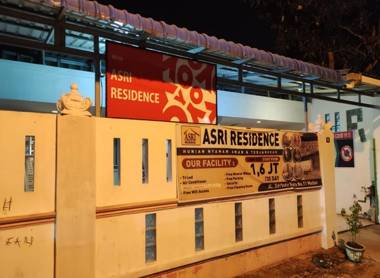 OYO 91143 Asri Residence