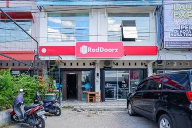 Reddoorz at Just In Mataram City