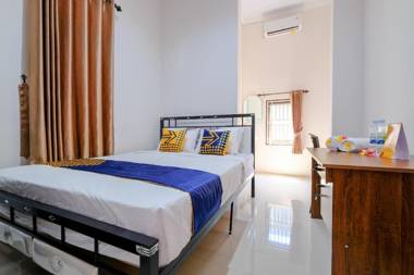 Vaccinated Staff - SPOT ON 1784 TNC Residence Syariah