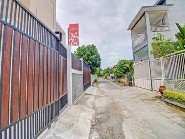 OYO 90820 Madania Guesthouse Syariah