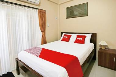 Capital O 91449 Griya Ampenan Residence