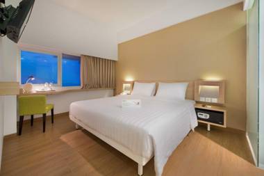 Whiz Prime Hotel Megamas Manado