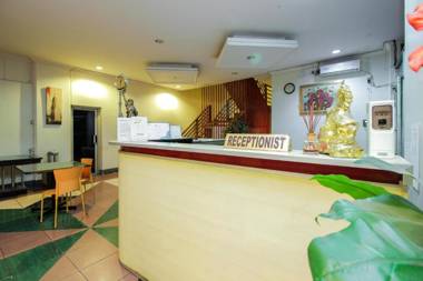 RedDoorz near Bethesda Manado