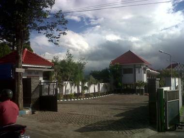 OYO 557 Hotel Prima Asri 153