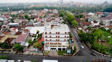 Ratu Homestay Malang