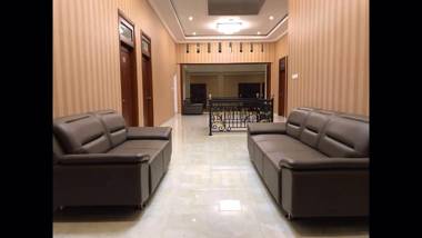 Hillside Suite Guest House