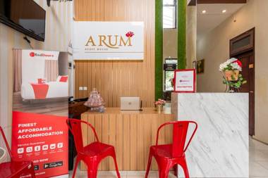 RedDoorz near Dino Park