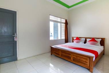 OYO 3210 Villa Aisya