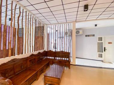 RedDoorz Syariah At Mitra Guest House