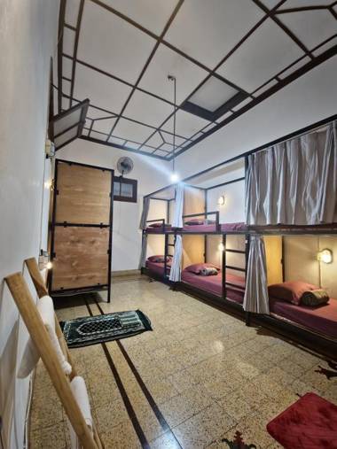 Semeru Hostel Malang