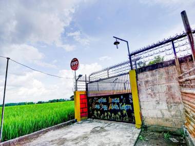 OYO 90303 Cafe & Homestay Kolam Pancing Abah