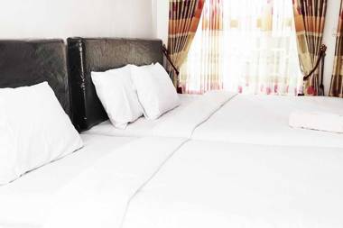 Pertiwi Homestay Near Museum Angkut Batu