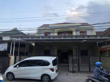 OYO Flagship 90723 Berlima Guest House Syariah