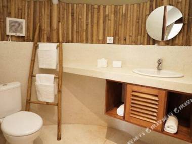 OAK TREE GLAMPING RESORT