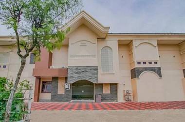 RedDoorz Syariah near Taman Rekreasi Sengkaling 2