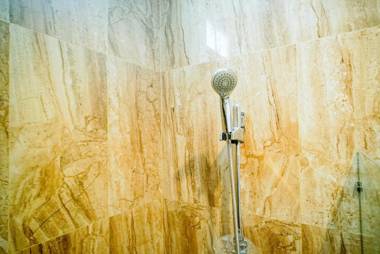 RedDoorz Plus near Malang Airport